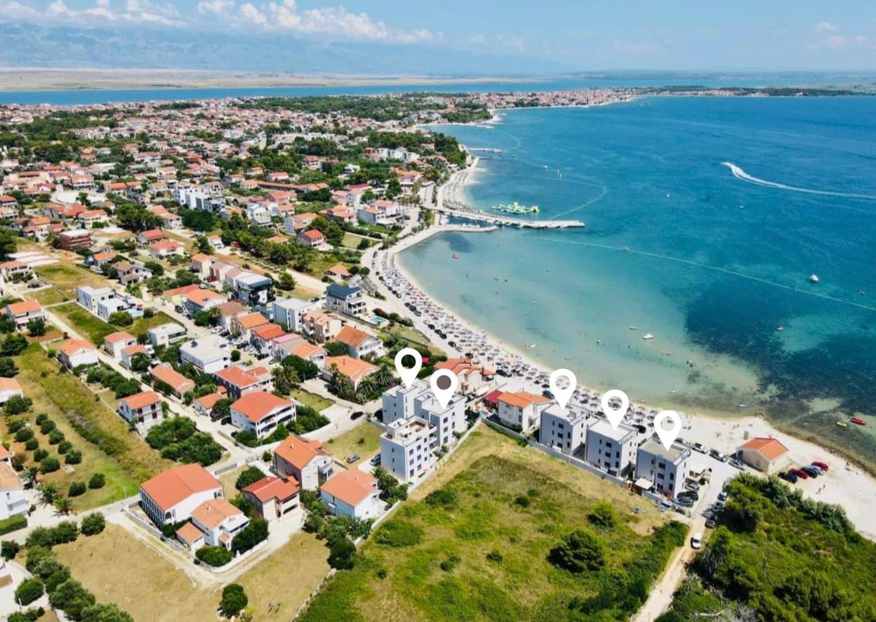 Apartments The Beach Resort Vir Exteriör bild